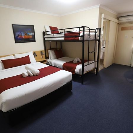 Townhouse Motel Cowra Extérieur photo