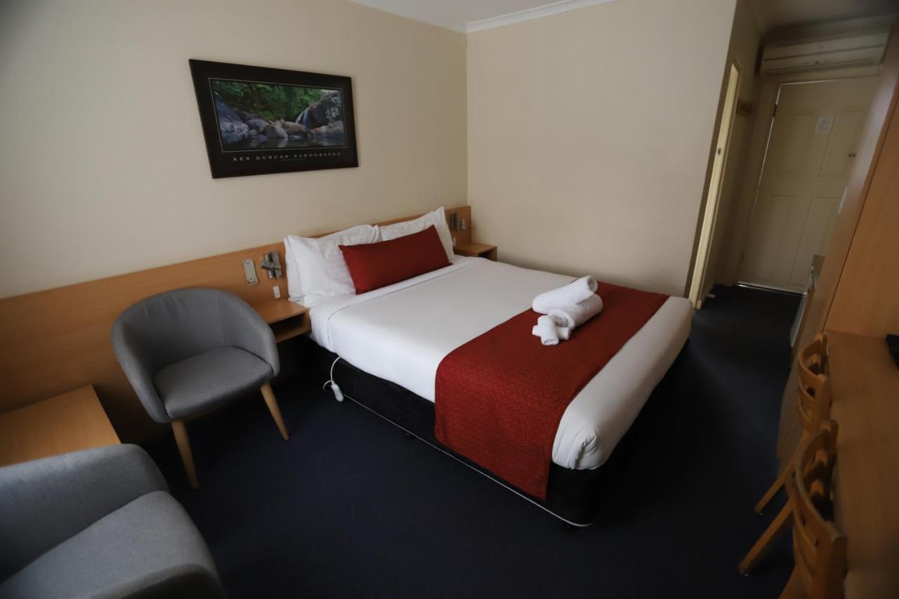 Townhouse Motel Cowra Extérieur photo
