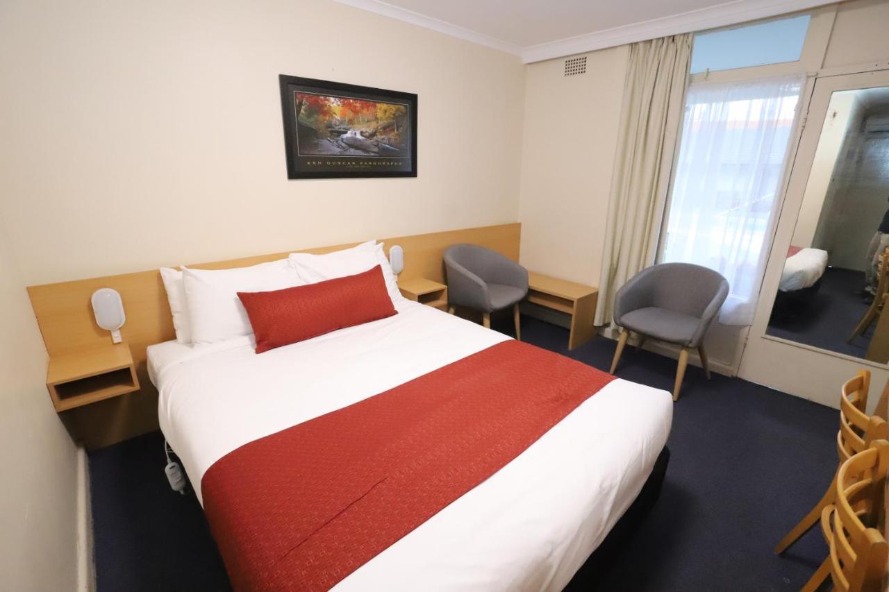 Townhouse Motel Cowra Extérieur photo