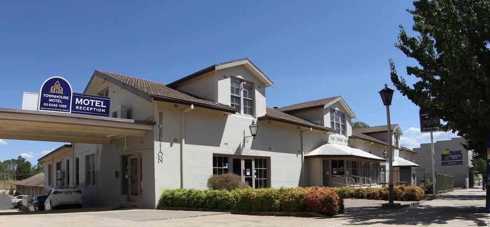 Townhouse Motel Cowra Extérieur photo